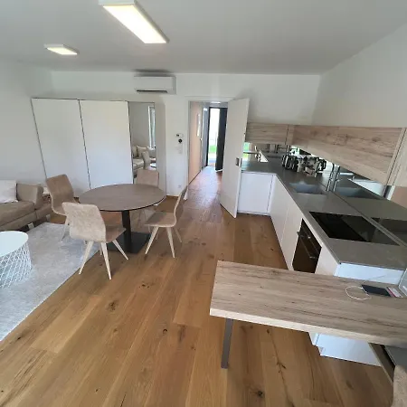 25h SPA-Residenz DELUXE Garden Apartment POOLs outdoor indoor Neusiedl am See Buitenkant foto