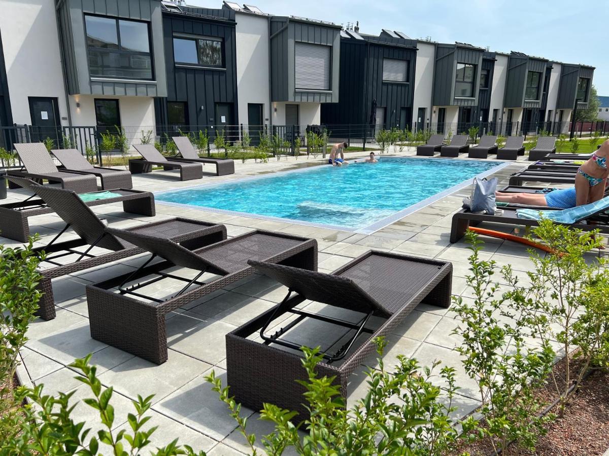 25h Spa-residenz Sleep Privat Garden & Pools Apartment Neusiedl am See