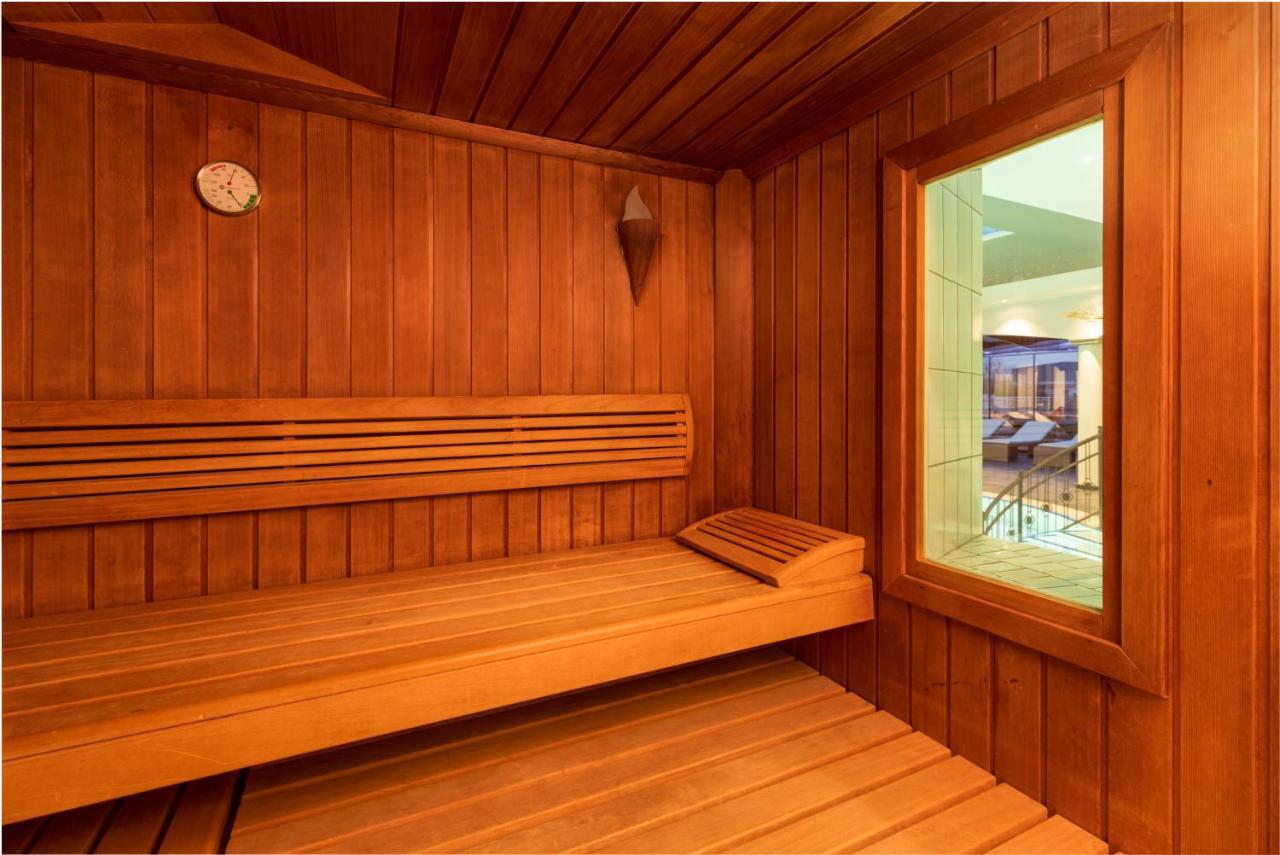 25h Spa-residenz Sleep Privat Garden & Pools Apartment Neusiedl am See
