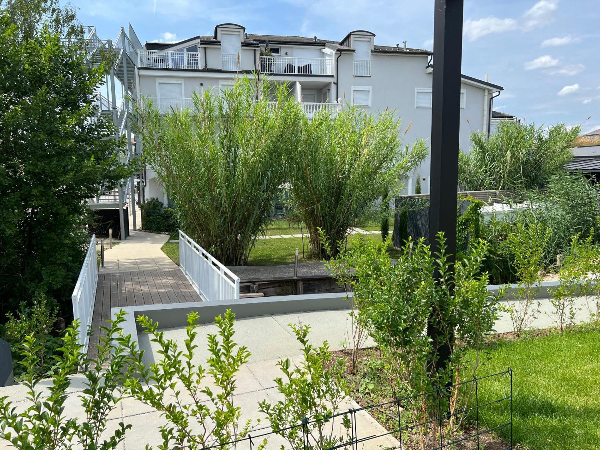 Apartment 25h Spa-residenz Sleep Privat Garden & Pools Neusiedl am See