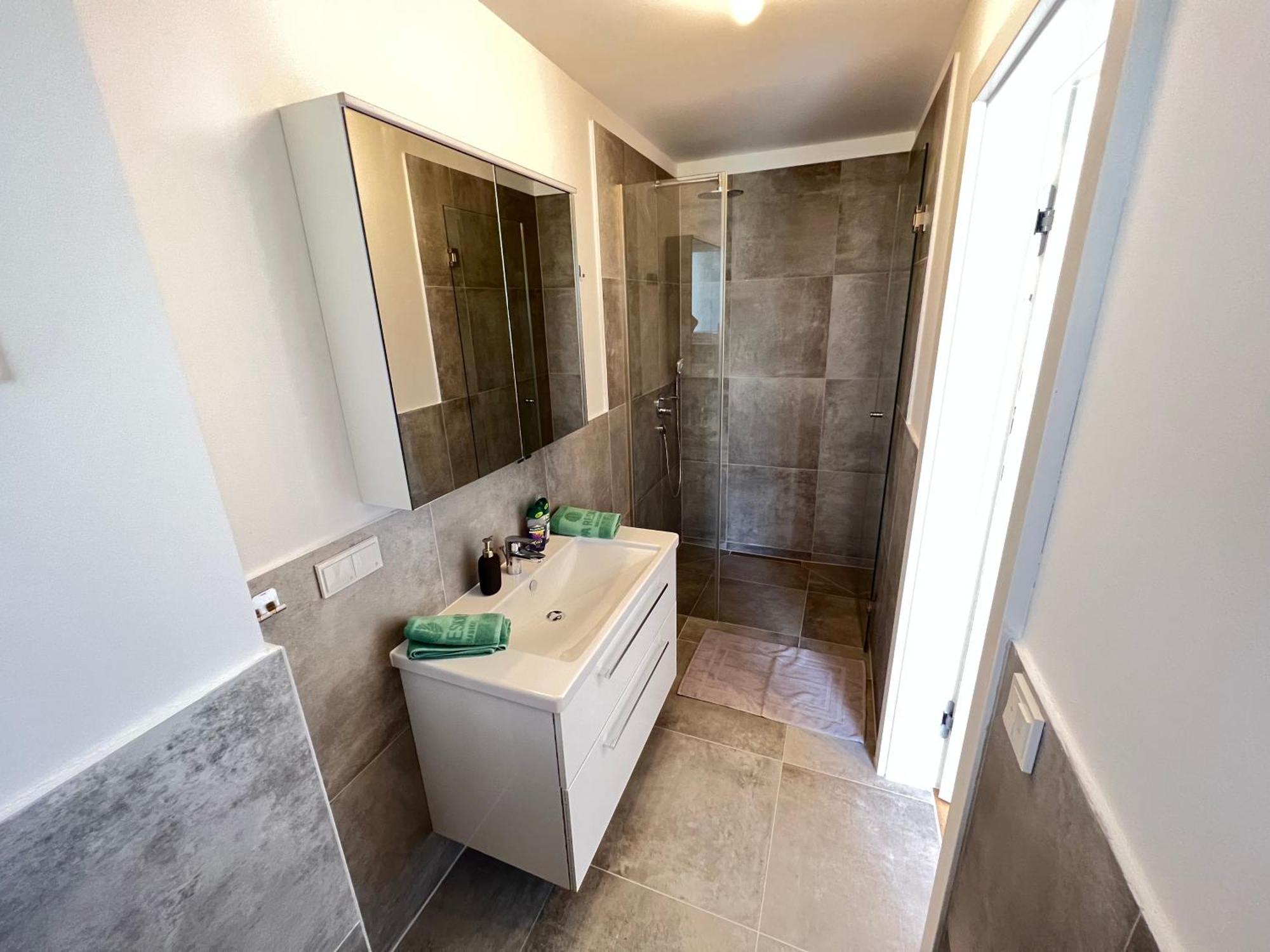 25h Spa-residenz Sleep Privat Garden & Pools * Neusiedl am See