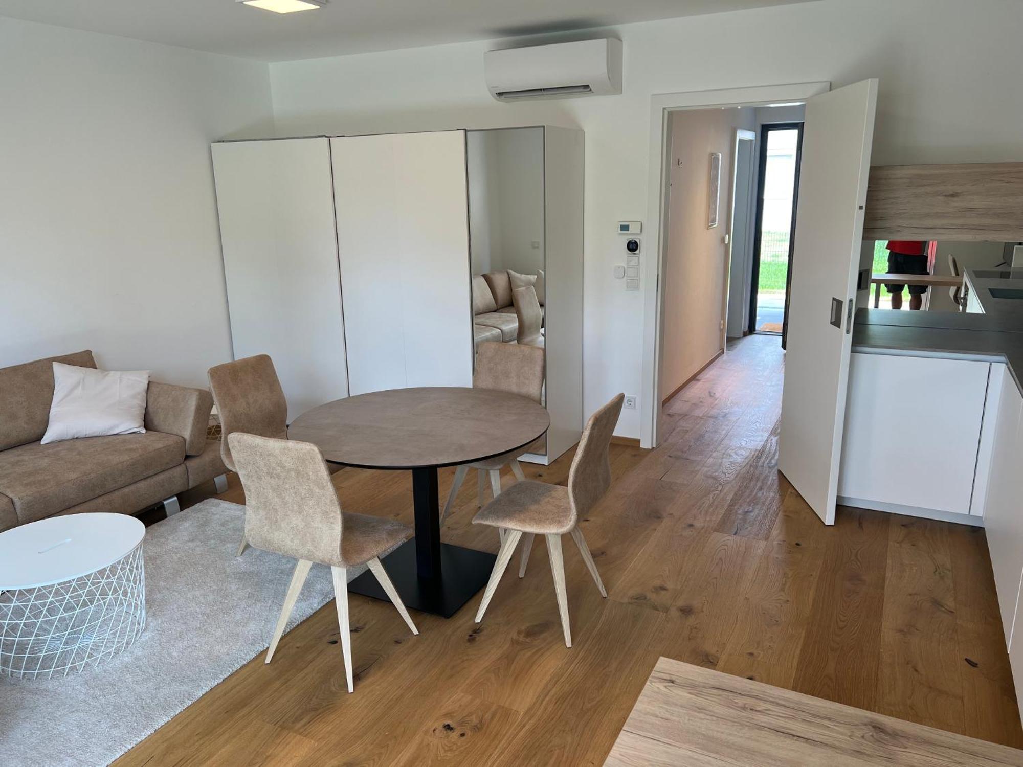 25h Spa-residenz Sleep Privat Garden & Pools Apartment Neusiedl am See